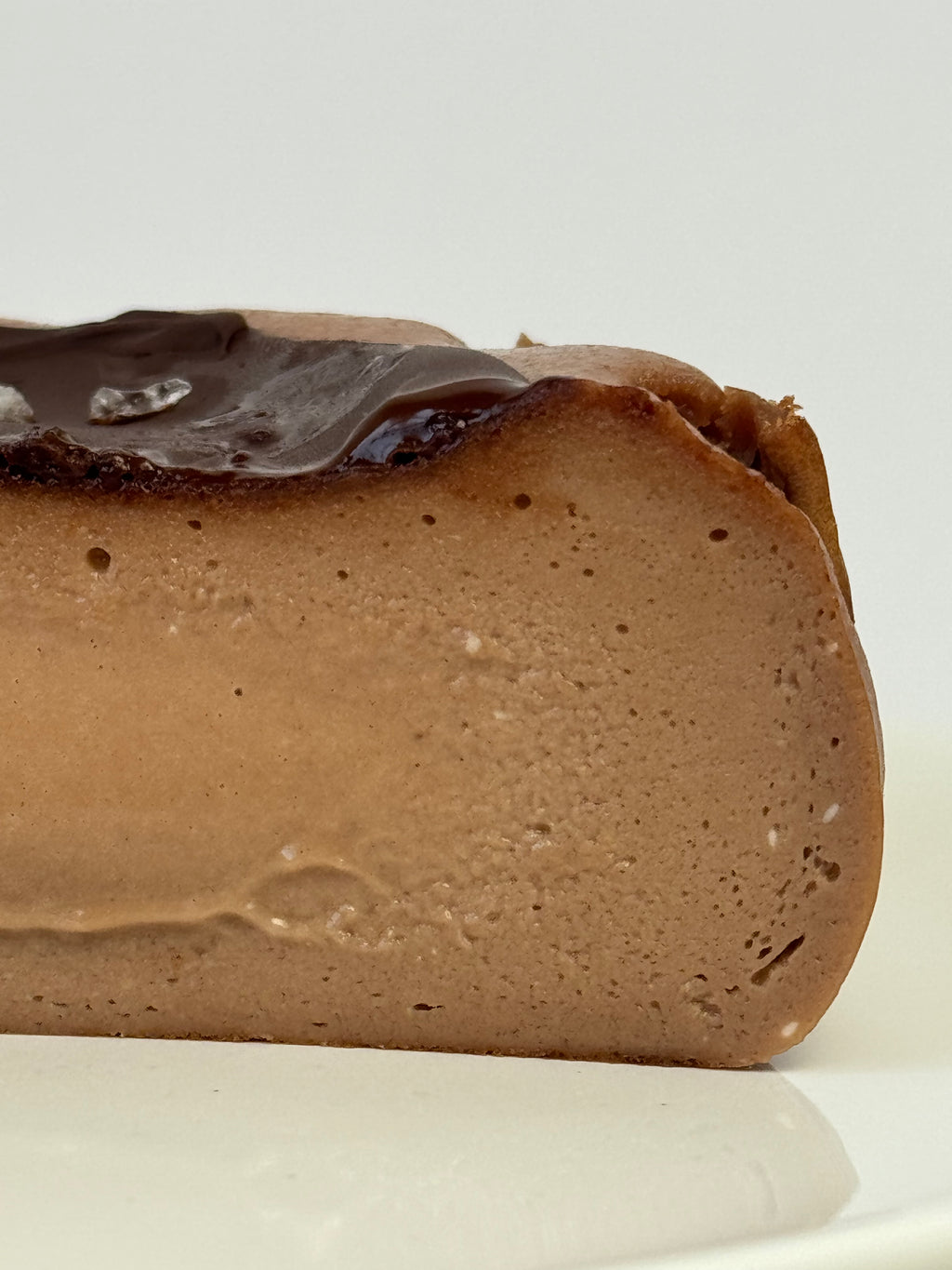 DARK CHOCOLATE & SEA SALT CHEESCAKE