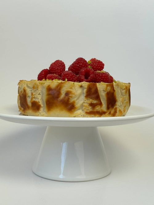 PISTACHO RASPBERRY CHEESCAKE